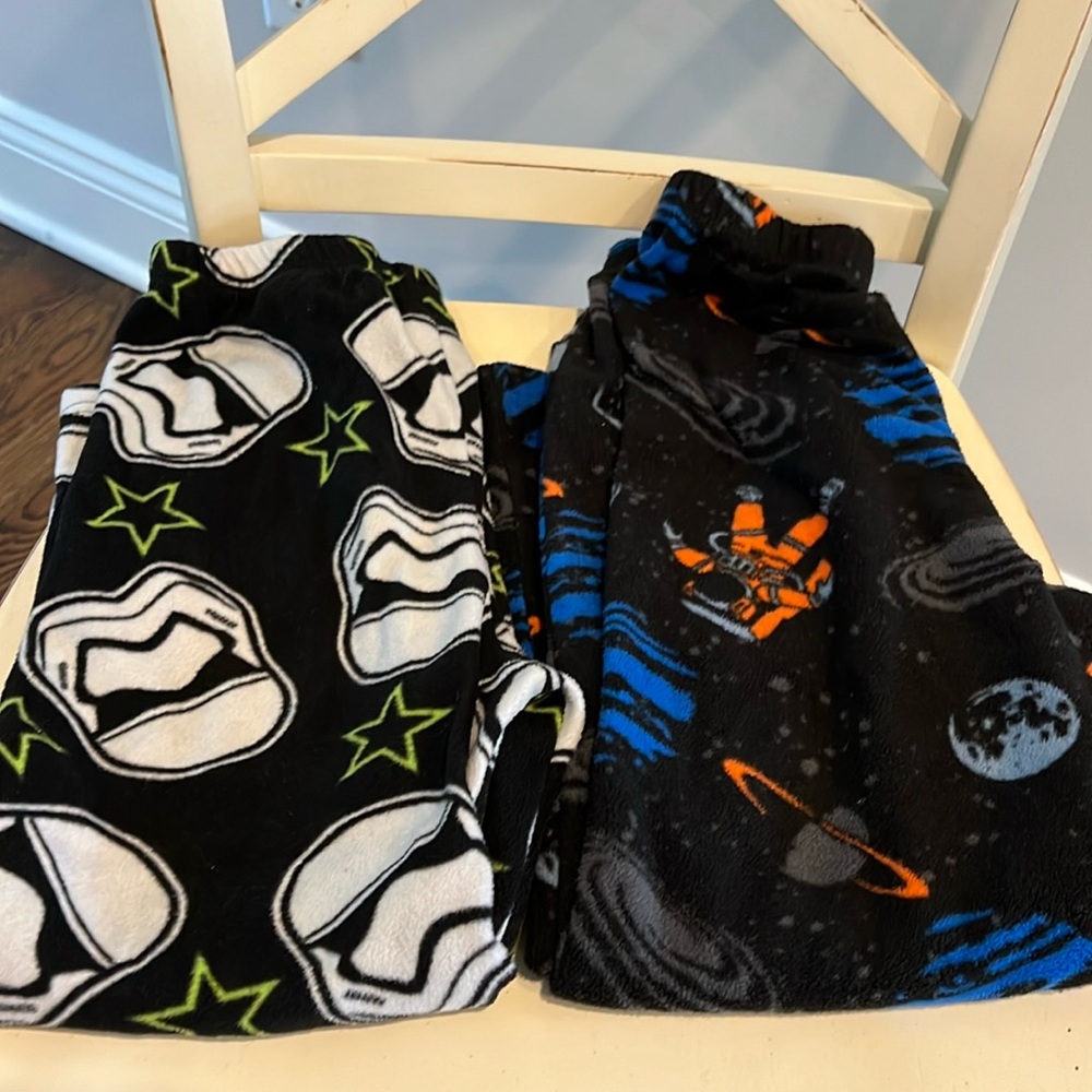 Fleece Star Wars and space size medium boys pajama pants